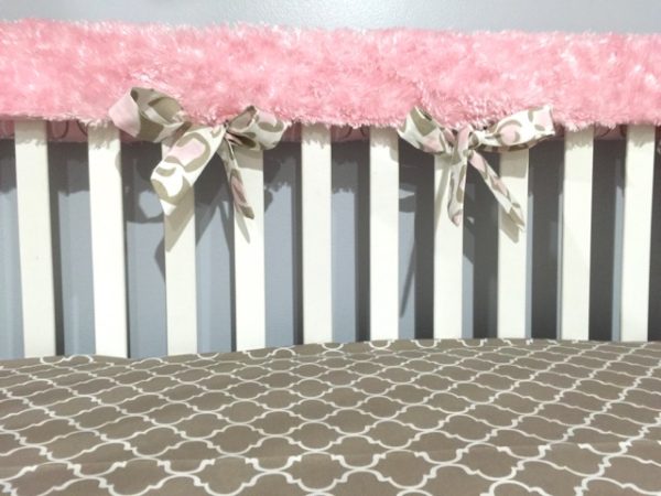 Shabby Chic Bumperless Crib Bedding - Image 2