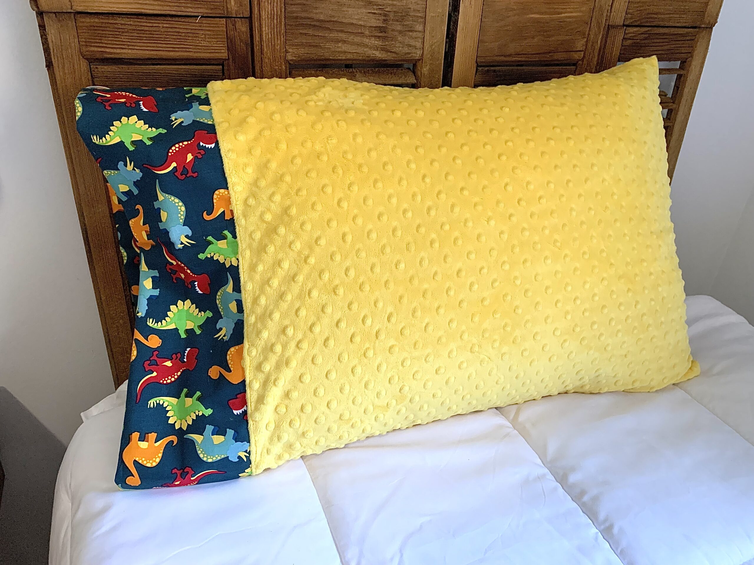 Pillowcase Minky Yellow Dino