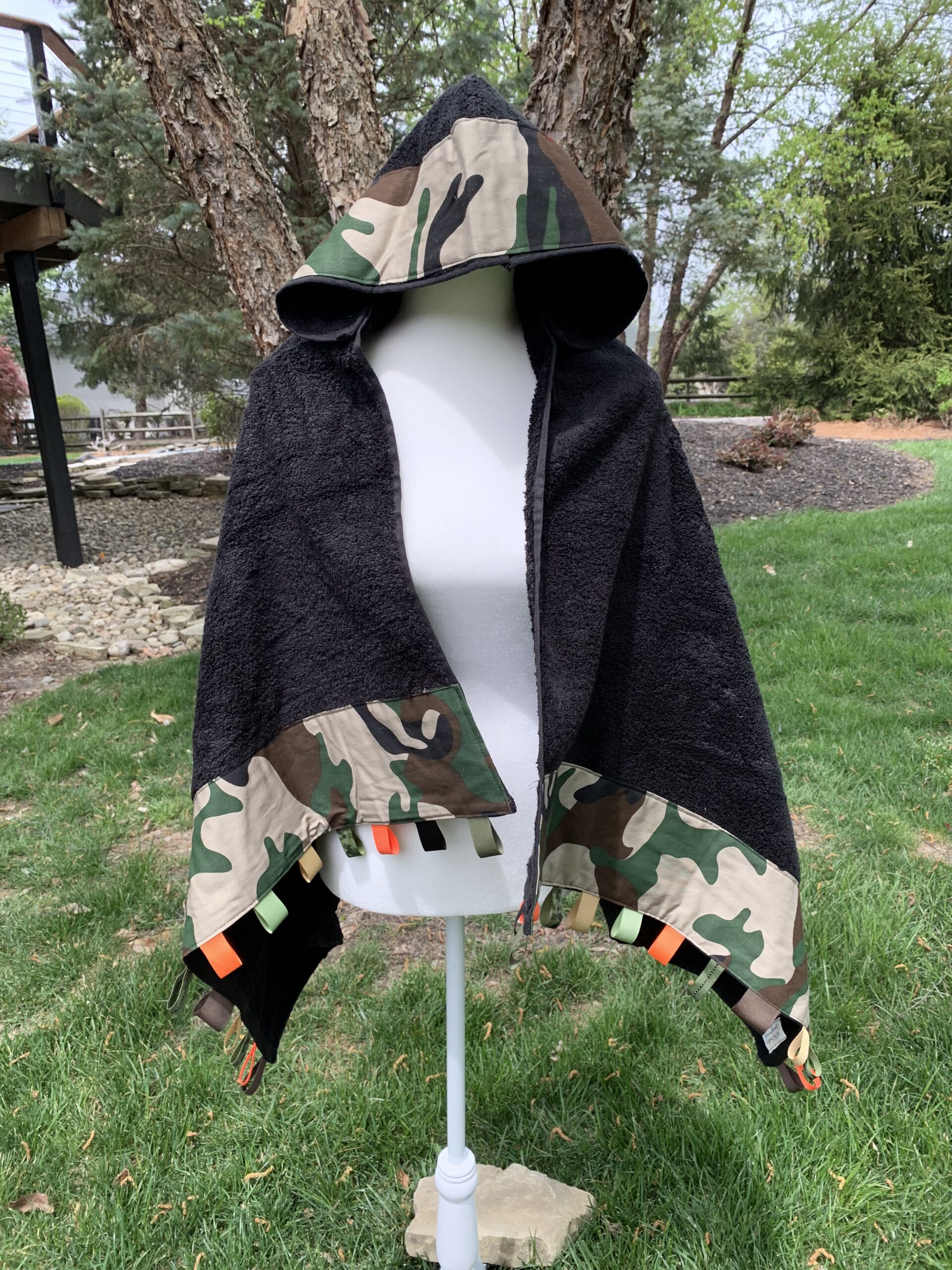 Camo Hooded Tag Towel